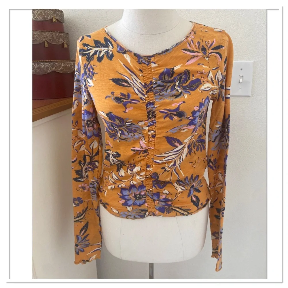 Free People We The Free Women’s Dreamed Of You Floral Print Crew Neck Tee Shirt - Picture 4 of 4